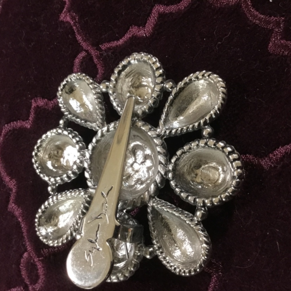 Neiman Marcus Vintage signed Sylvia Dahl Floral Scarf Tie/Clip - Picture 4 of 5